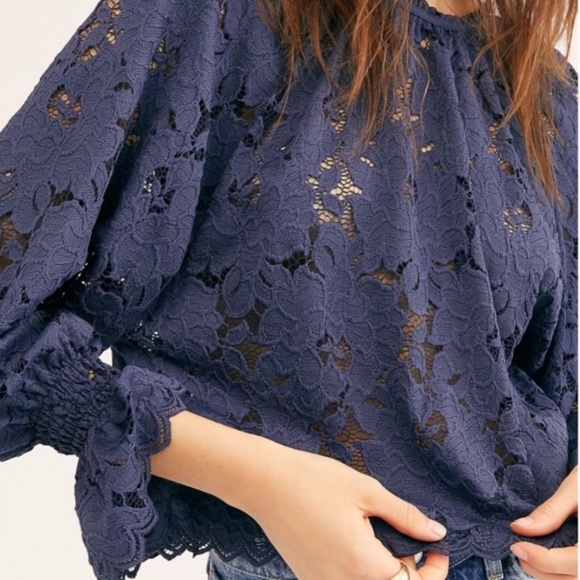 ❤️Free People Olivia Lace Tee Shirt in Blue XS - Picture 5 of 11